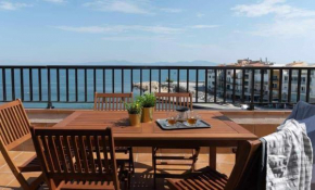 ÁTICO LA ESCALA apartamento en primera línea de mar